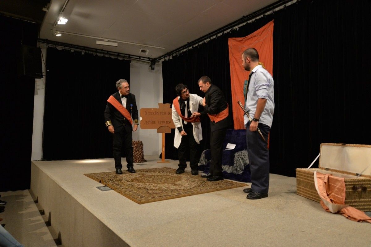 Representación de "A farsa de bululú", de Arume Teatro, no Sexto Edificio do Museo