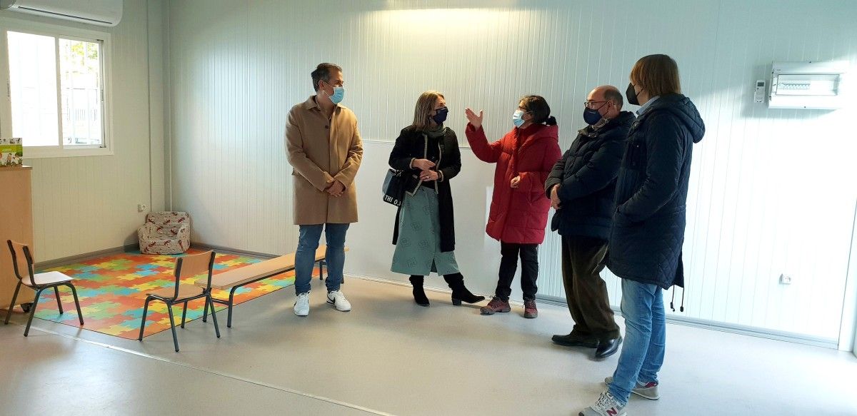Visita de Luisa Piñeiro, delegada territorial da Xunta, á ampliación do EEI Crespo Rivas