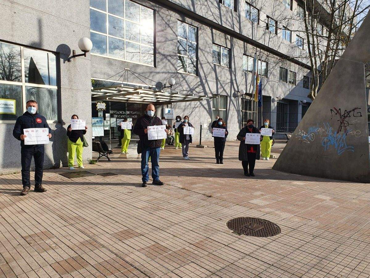 Protesta de los trabajadores de la residencia de Mayores de Campolongo