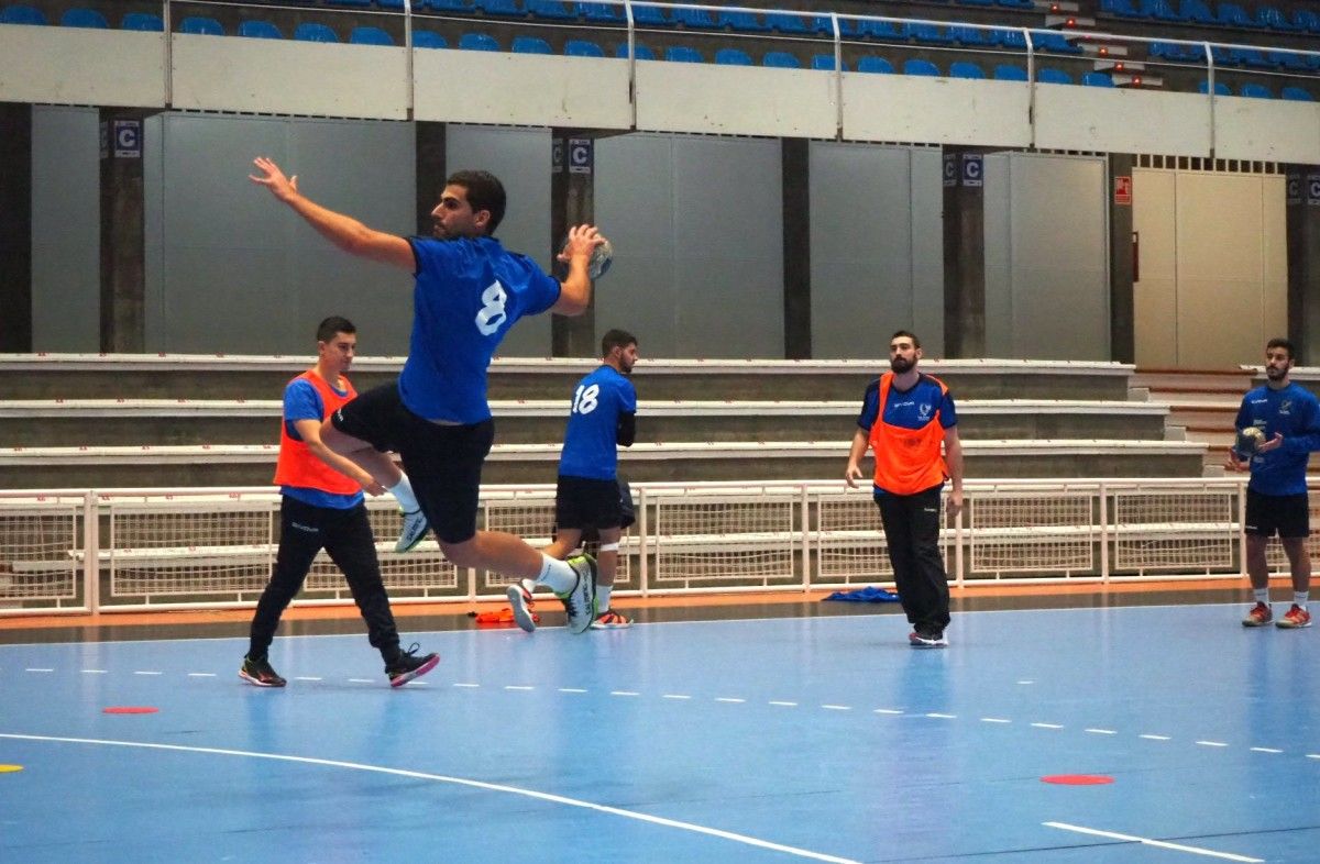 Entrenamiento del Teucro en el Municipal