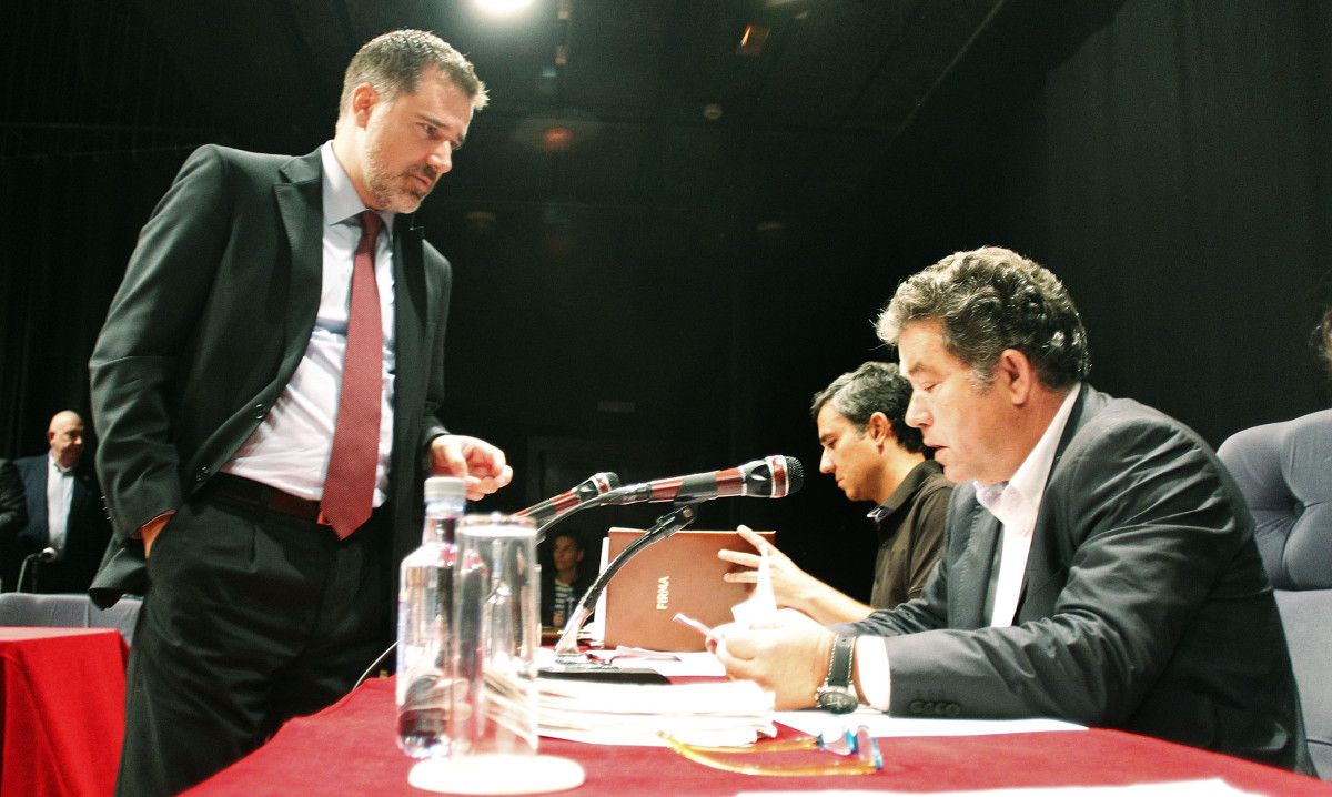 Jacobo Moreira e Miguel Anxo Fernández Lores minutos antes de comezar un Pleno Municipal