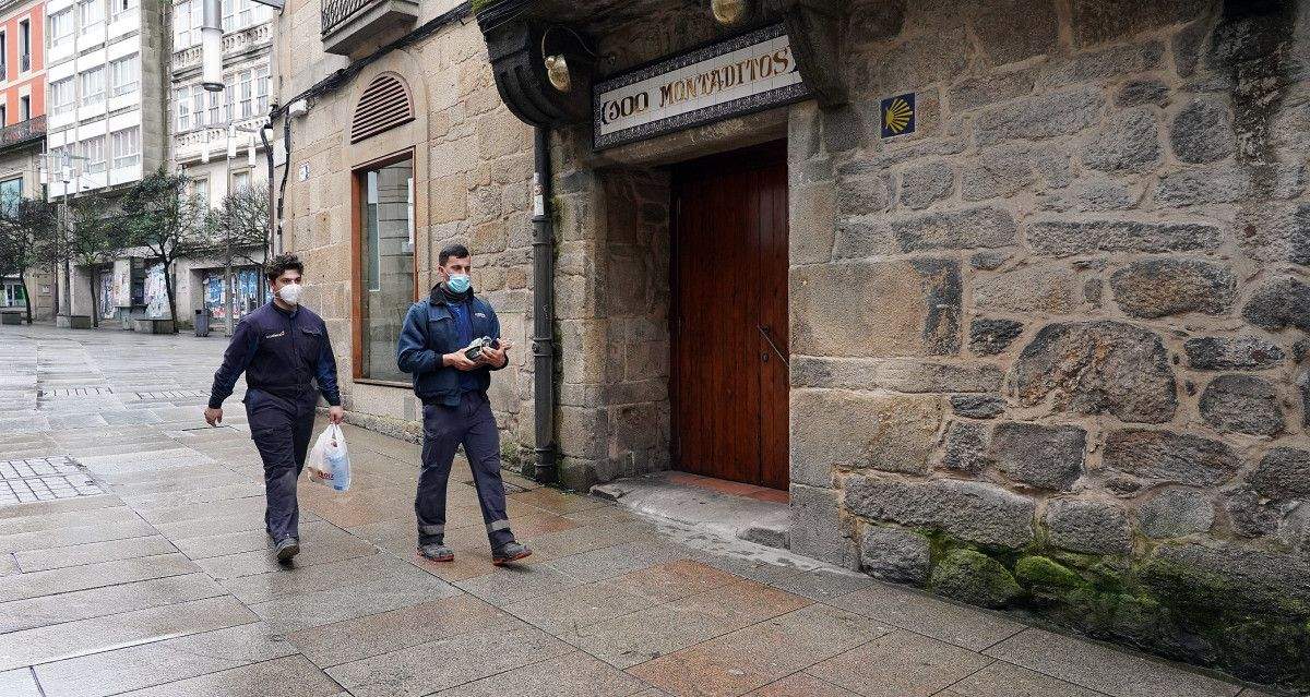 Local del 100 Montaditos en la calle Real de Pontevedra