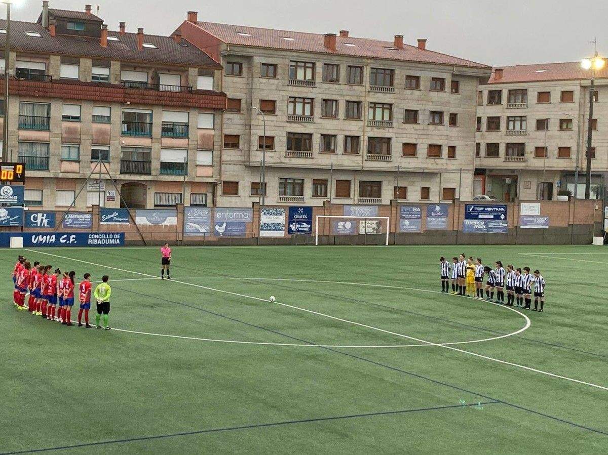 Partido entre o Umia CF e o Victoria CF