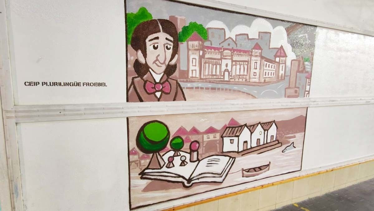 O colexio Froébel estrea mural inspirado na súa historia O colexio Froébel estrea mural inspirado na súa historia