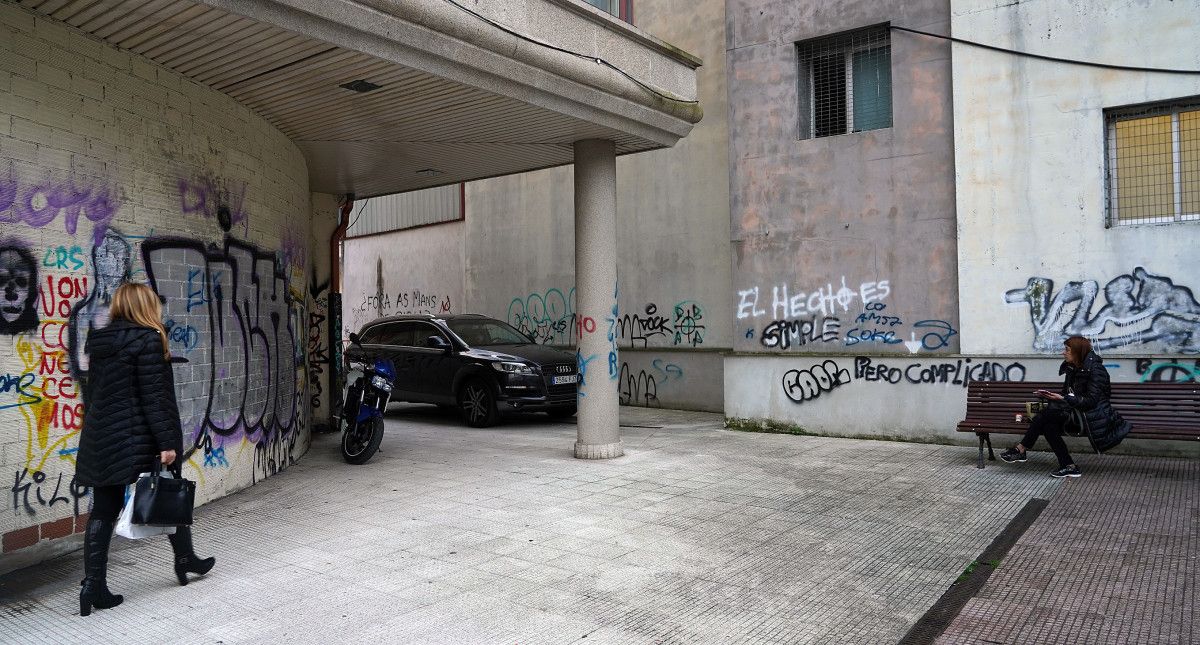 Rúa Historia por la que pasarán vehículos por las obras de Loureiro Crespo