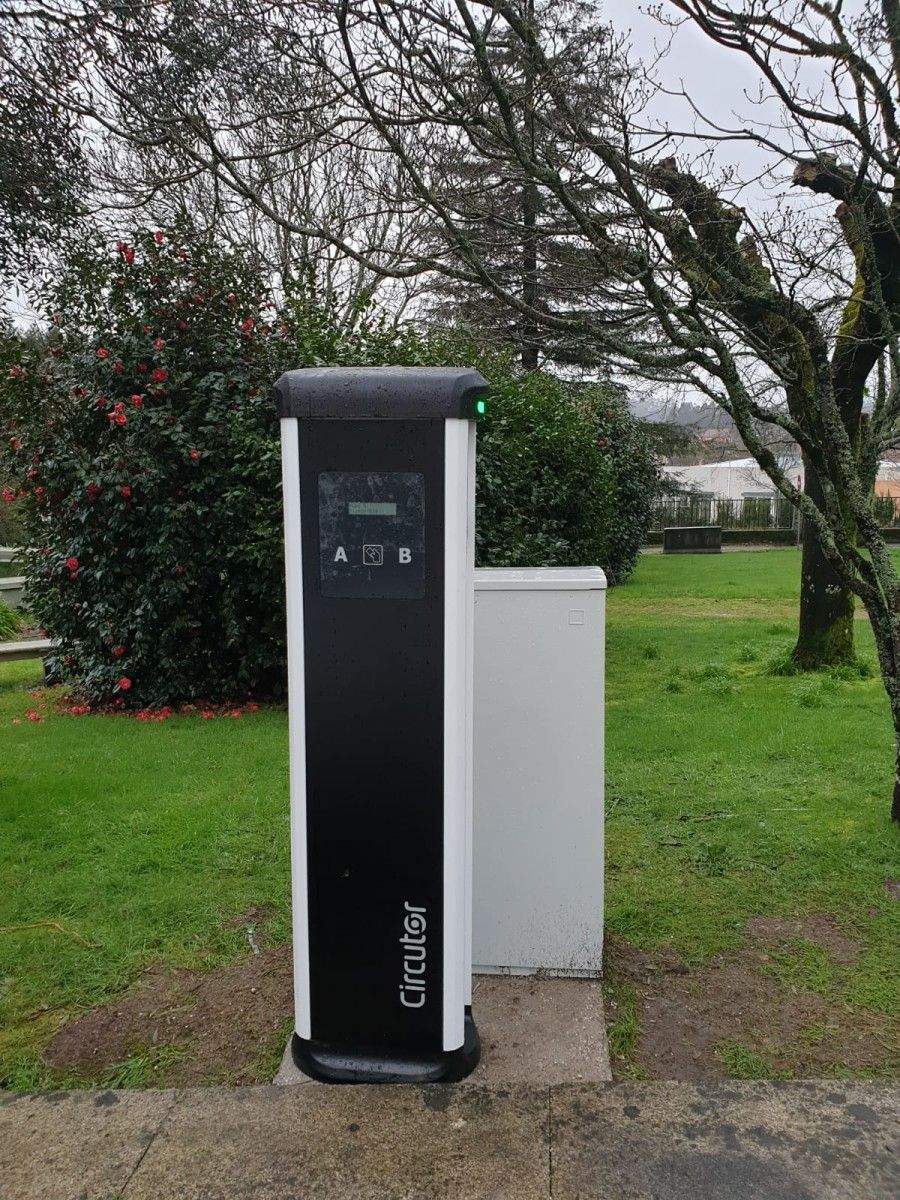 Punto de recarga de vehículos eléctricos 
