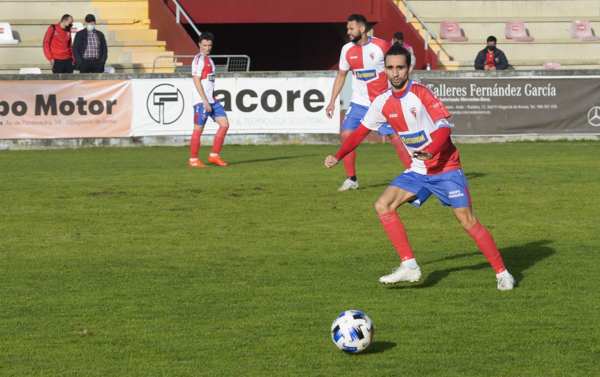 Partido entre o Arosa e o Pontellas na Lomba