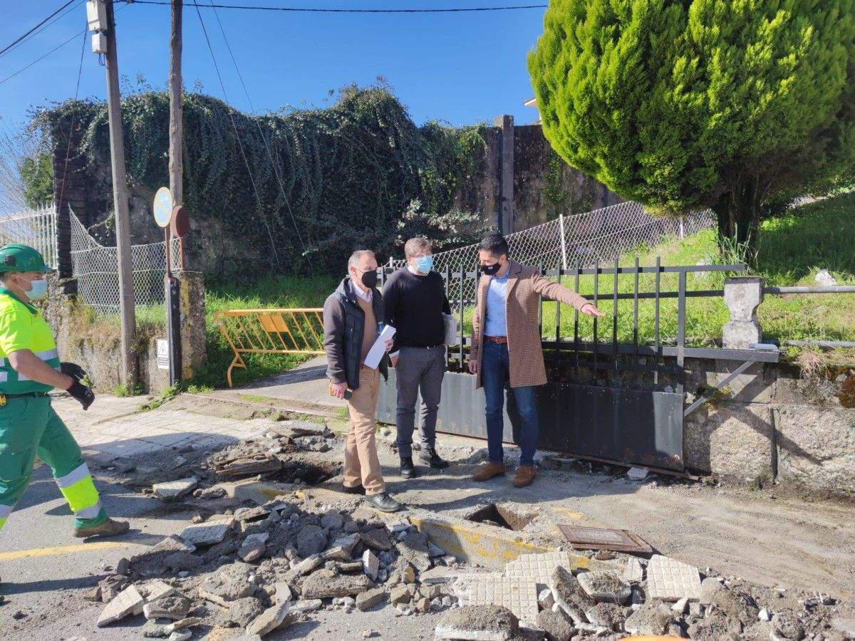 Obras en la avenida de Galicia de Ponte Caldelas