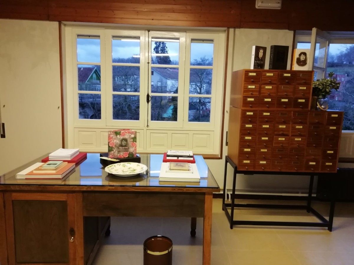 Exposición sobre Rosalía de Castro na biblioteca de Ponte Caldelas