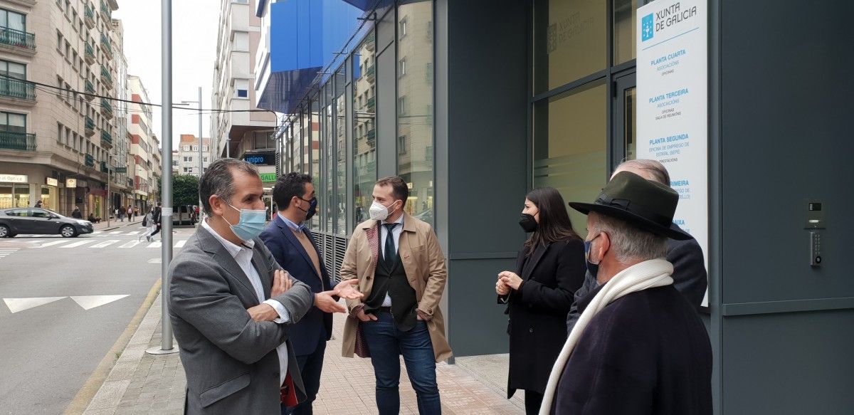 El delegado da Xunta, Luis López, visita o Edificio Administrativo da Xunta en Benito Corbal
