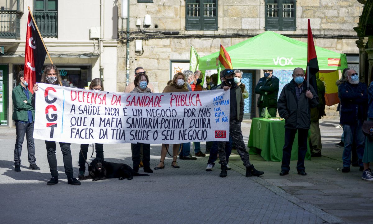 Concentración na Peregrina en defensa dos servizos públicos