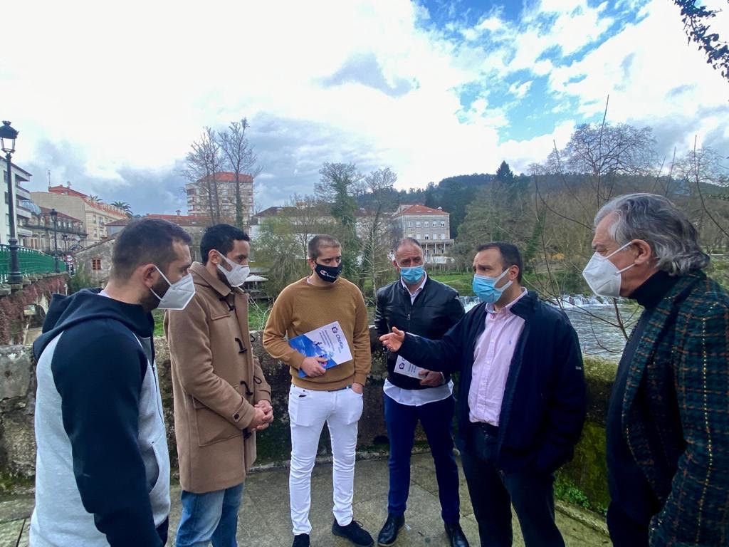 O Concello e a Asociación de Hostaleiros de Caldas acordan a creación dun viveiro de páxinas web para hostaleiros e comerciantes