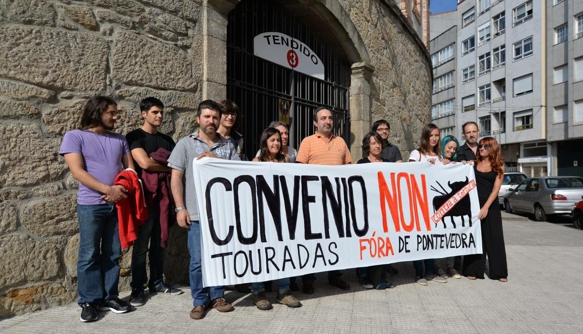 Touradas Fóra de Pontevedra inicia una campaña contra el convenio con la plaza