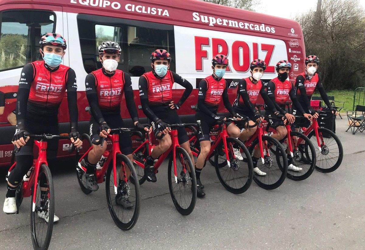 Equipo do Supermercados Froiz