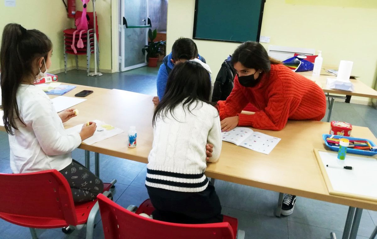 Programa de refuerzo escolar "Kamelamos Chanelar" 
