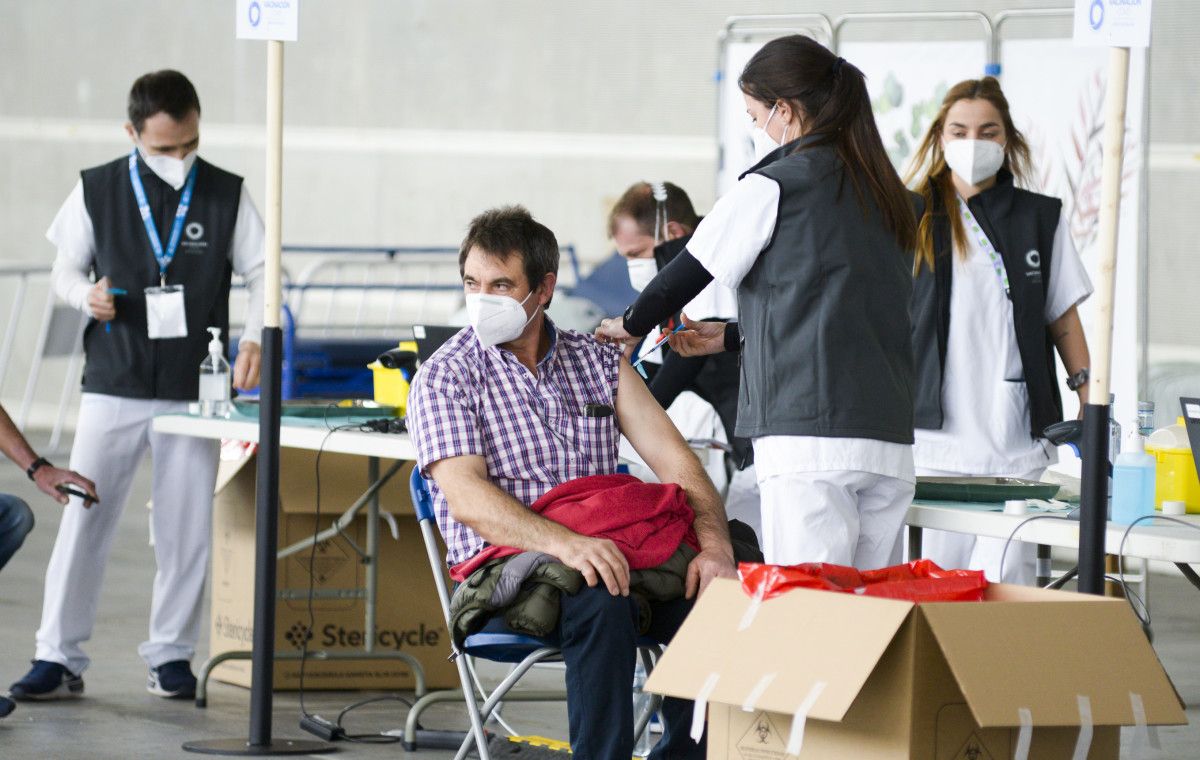 Xornada de vacinación de covid no Recinto Feiral de Pontevedra