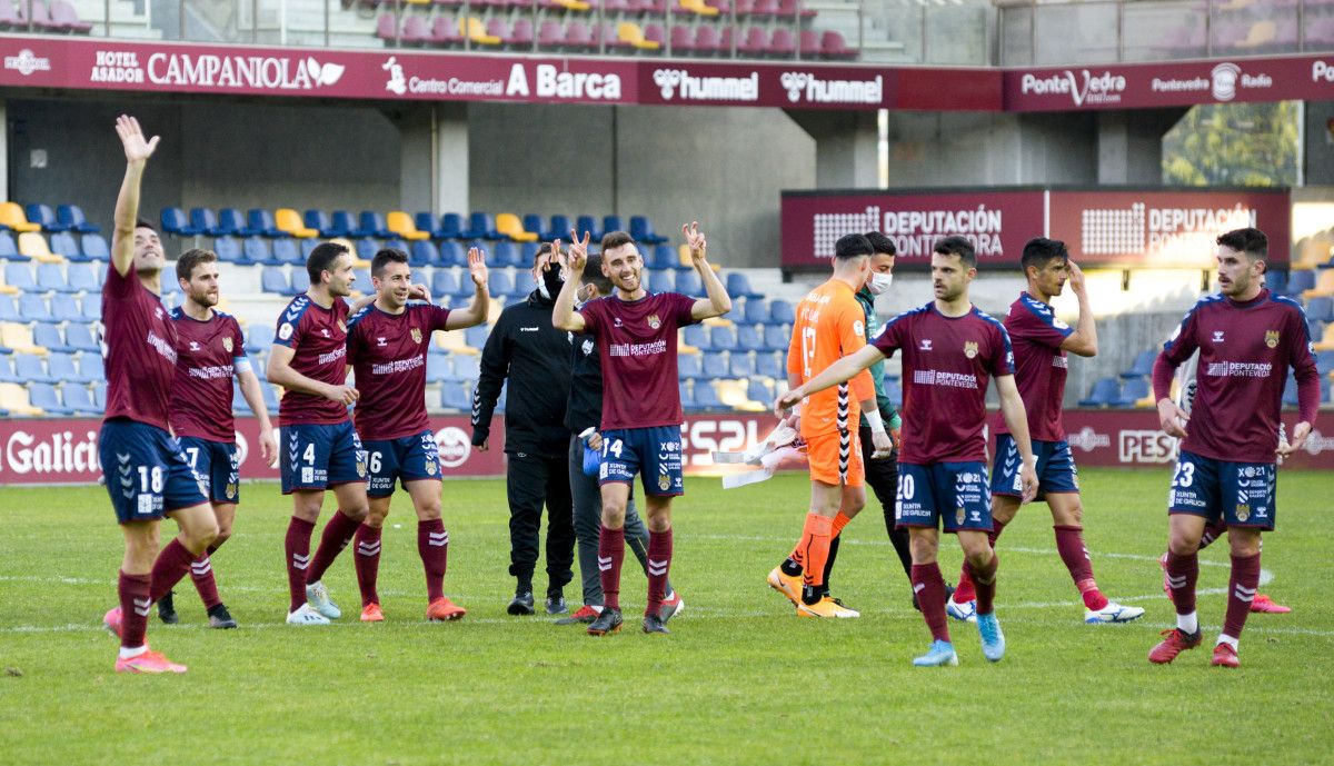 Partido entre Pontevedra e Coruxo en Pasarón