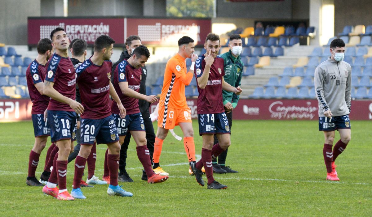 Partido entre Pontevedra e Coruxo en Pasarón