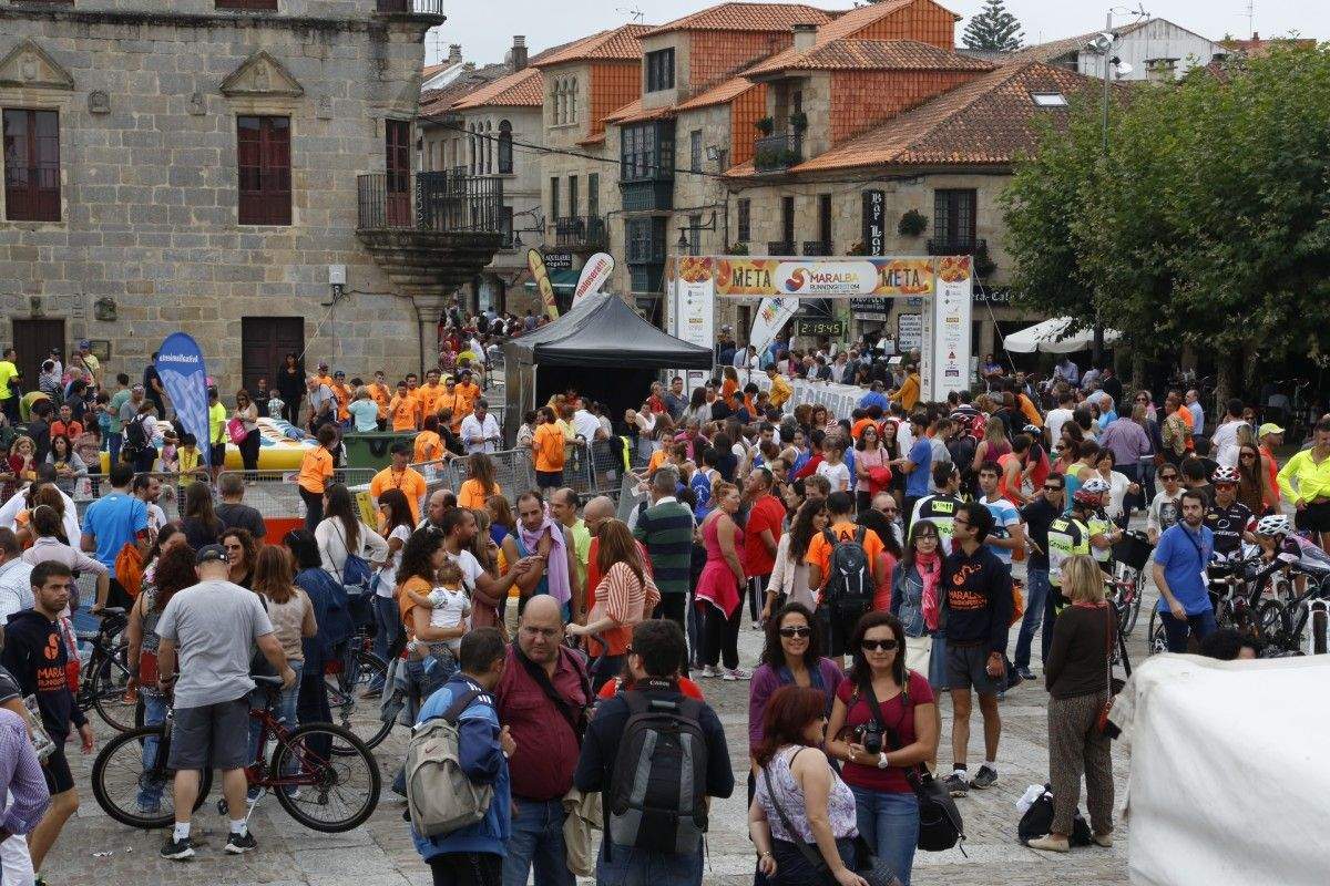 Chegada do primeiro medio maratón Maralba en Cambados