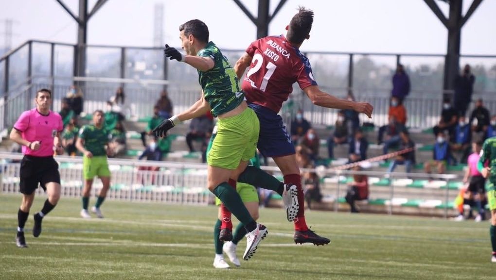 Partido entre Guijuelo e Pontevedra no Municipal Luis Ramos