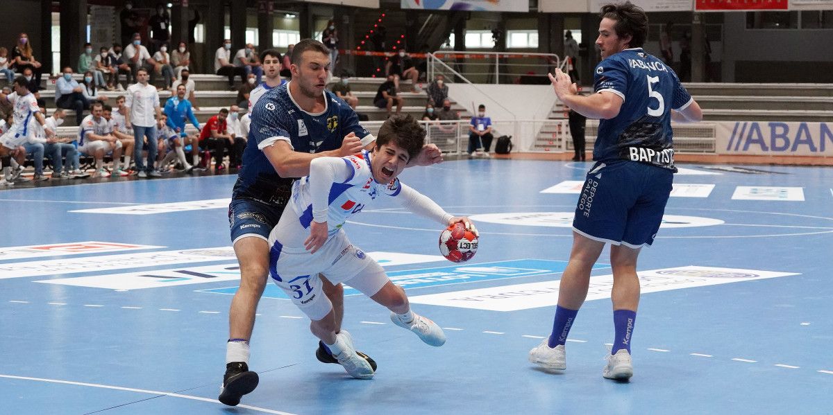 Derbi provincial entre Cisne e Cangas na Liga Asobal