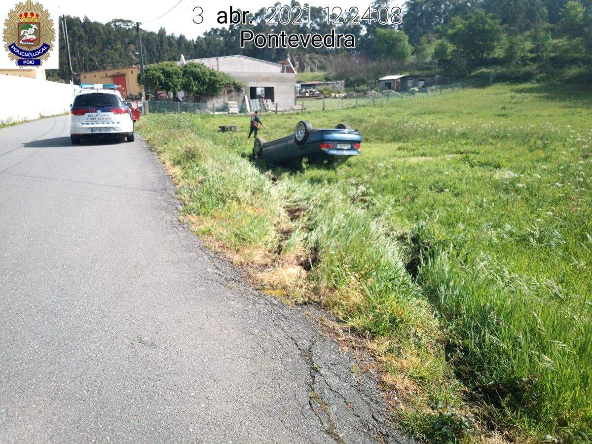 Vehículo accidentado en Campelo