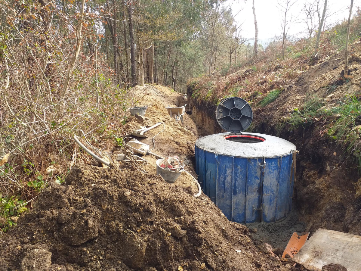 Obras para o saneamento de Gatomorto, en Santa María de Xeve
