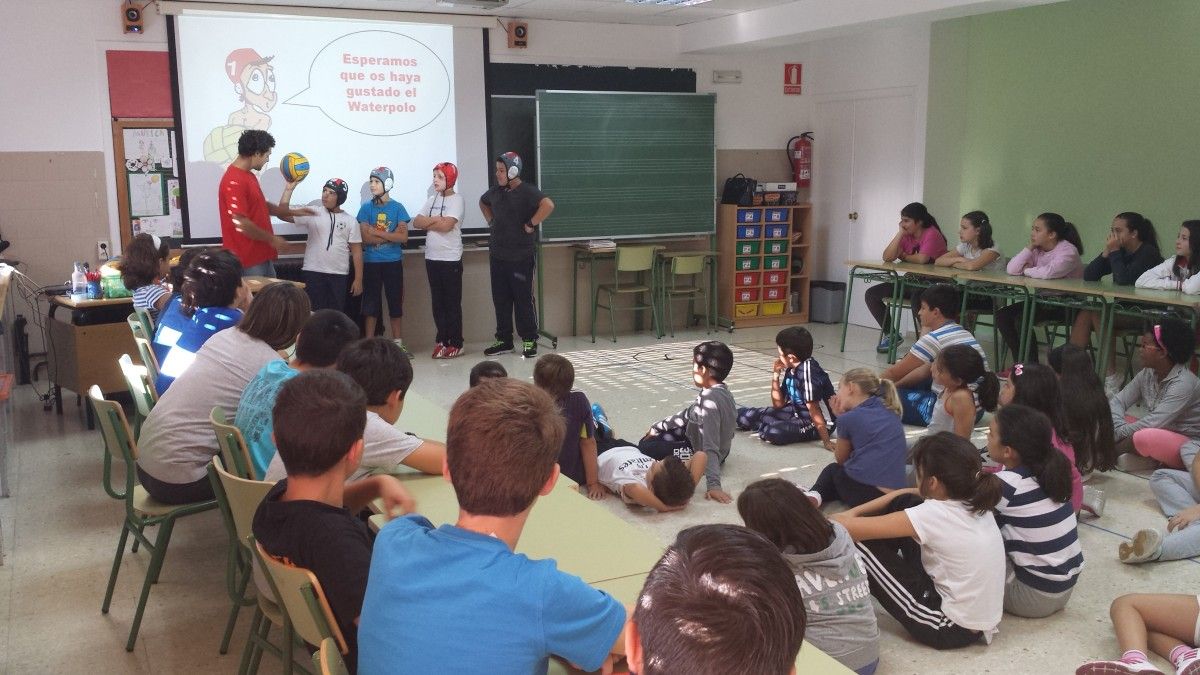 Charla do Waterpolo Galaico nun colexio da cidade
