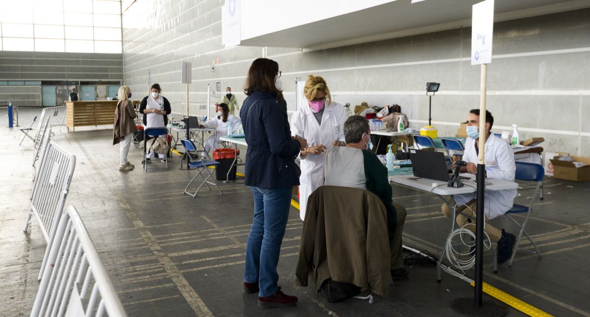 Vacinación masiva no Recinto Feiral de Pontevedra o domingo 11 de abril