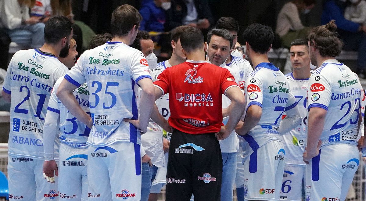 Partido de liga Asobal entre Cisne e Granollers no Pavillón Municipal