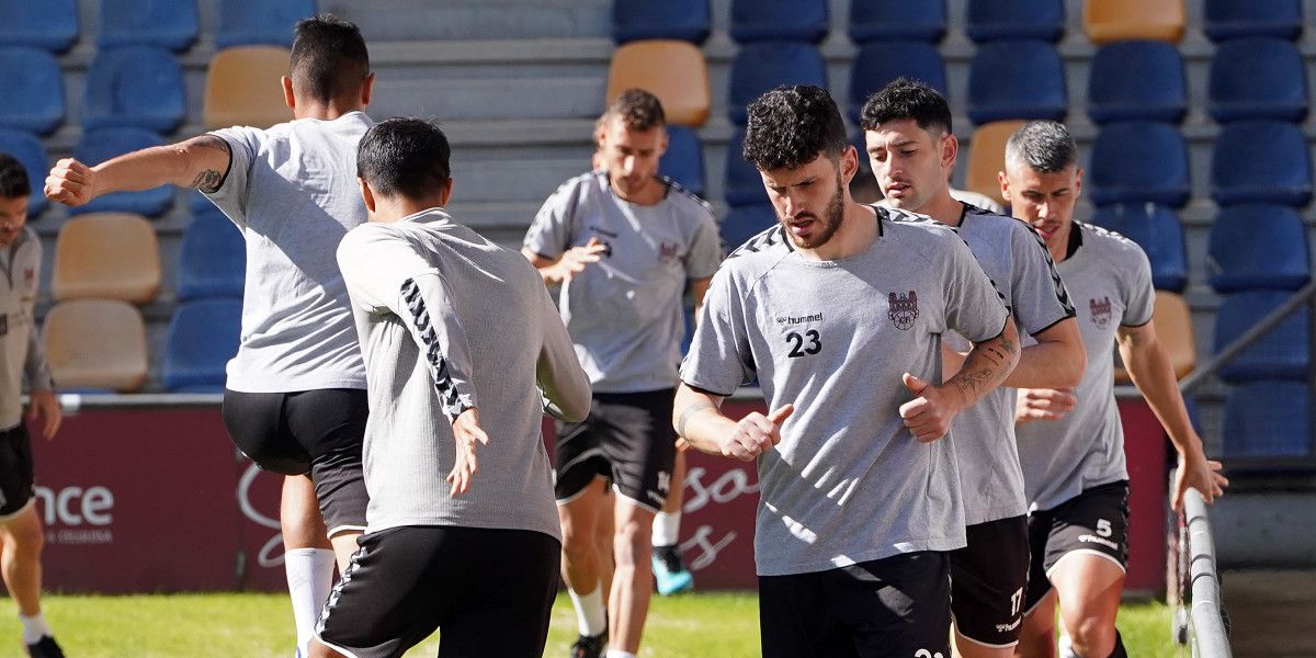 Adestramento do Pontevedra CF en Pasarón