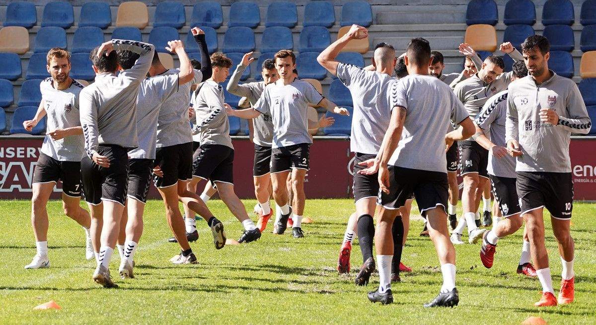 Entrenamiento del Pontevedra CF en Pasarón