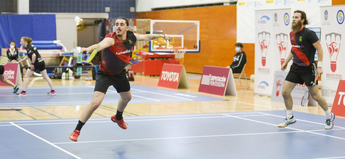 Partido entre o Club Bádminton Ravachol e o Arjonilla