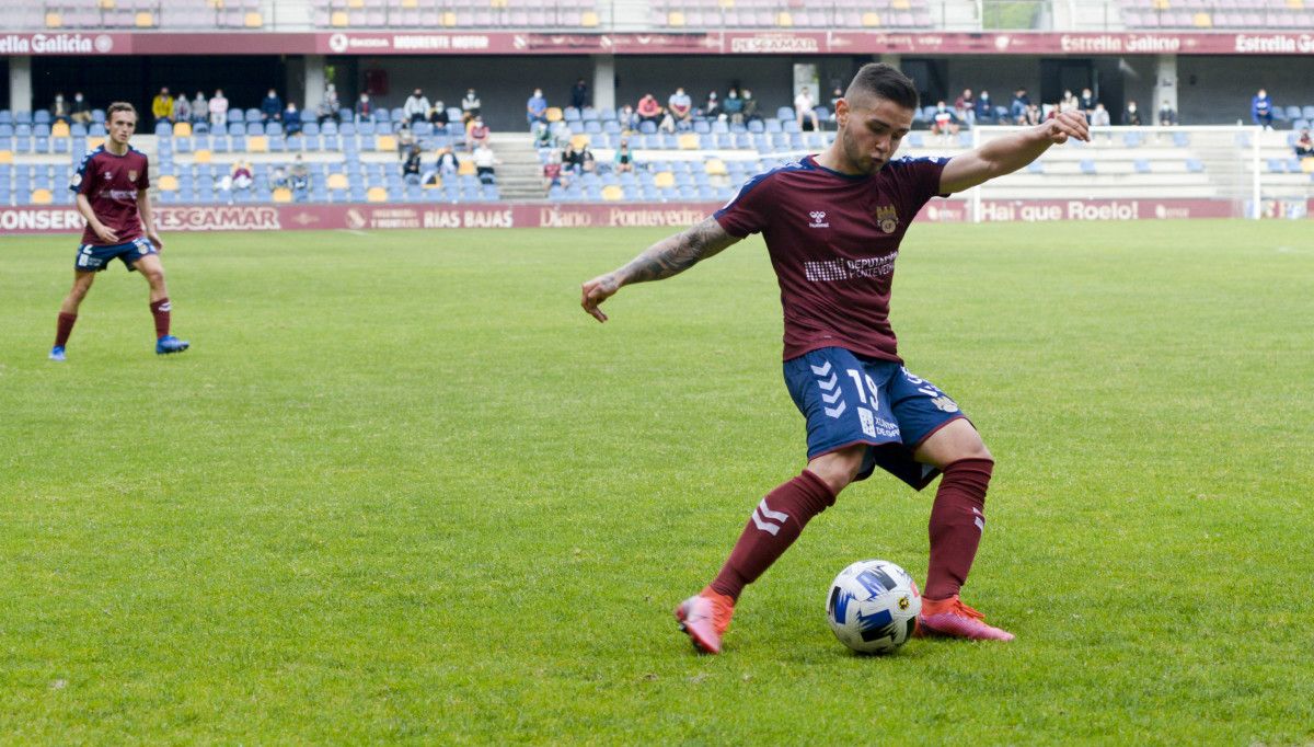 Pitu, en el partido de liga en Pasarón entre el Pontevedra y el Lealtad