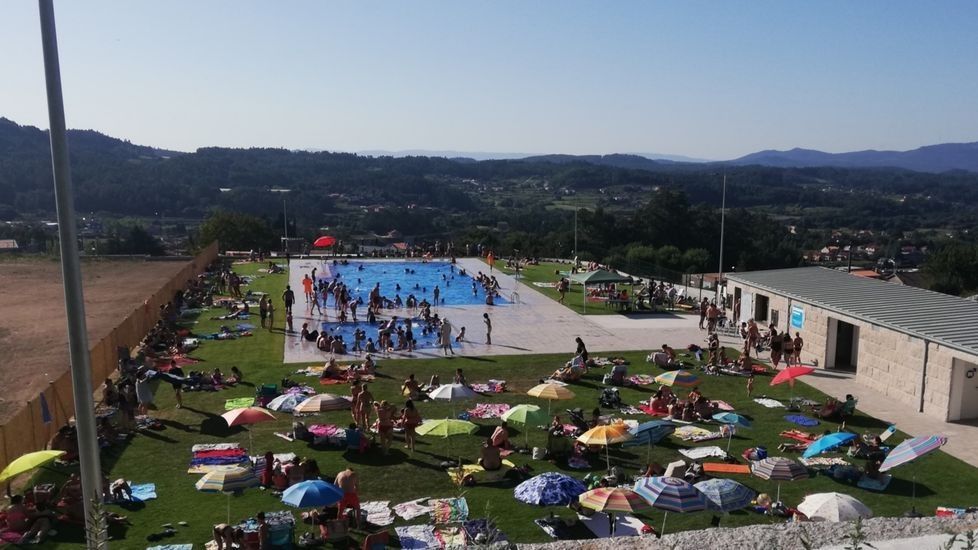 Piscina municipal de Barro