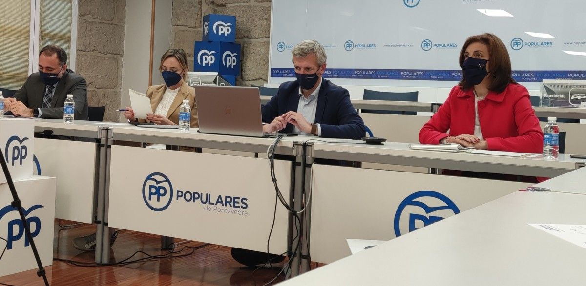 Julio García Comesaña, Fabiola García, Alfonso Rueda y Ángeles Vázquez