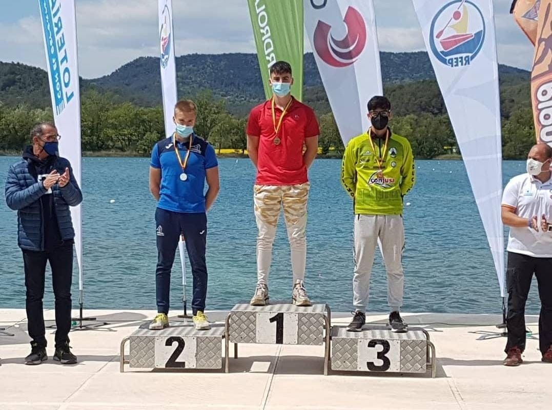 Podio Cadete A Masculino de kaiak no Nacional de Novas Promesas en Banyoles
