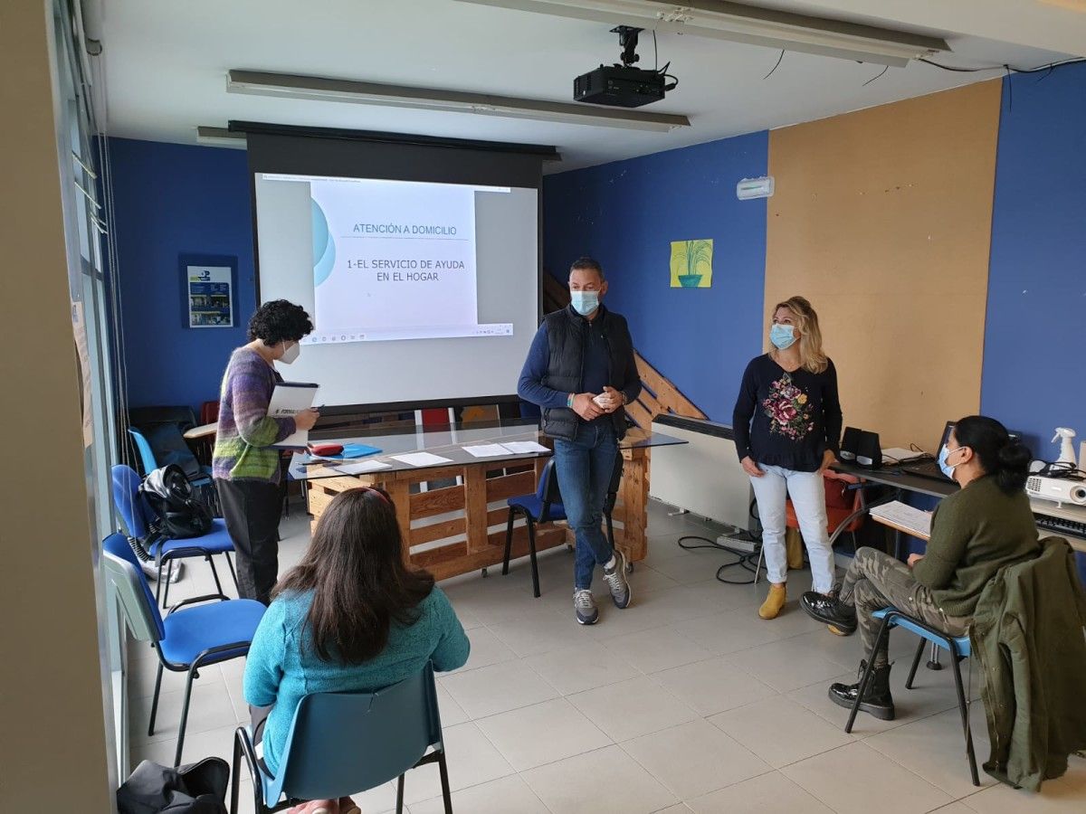 Marcos Rey asistió a la jornada inaugural del curso en la Casa Azul