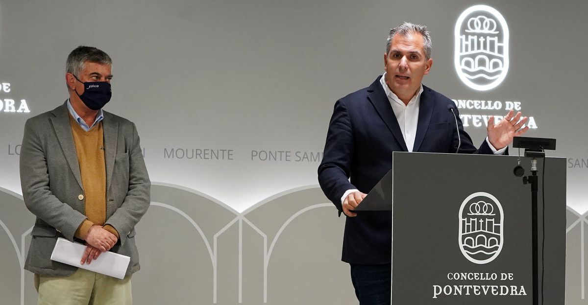 O presidente do PP de Pontevedra, Rafa Domínguez, xunto ao concelleiro Gerardo Pérez Puga