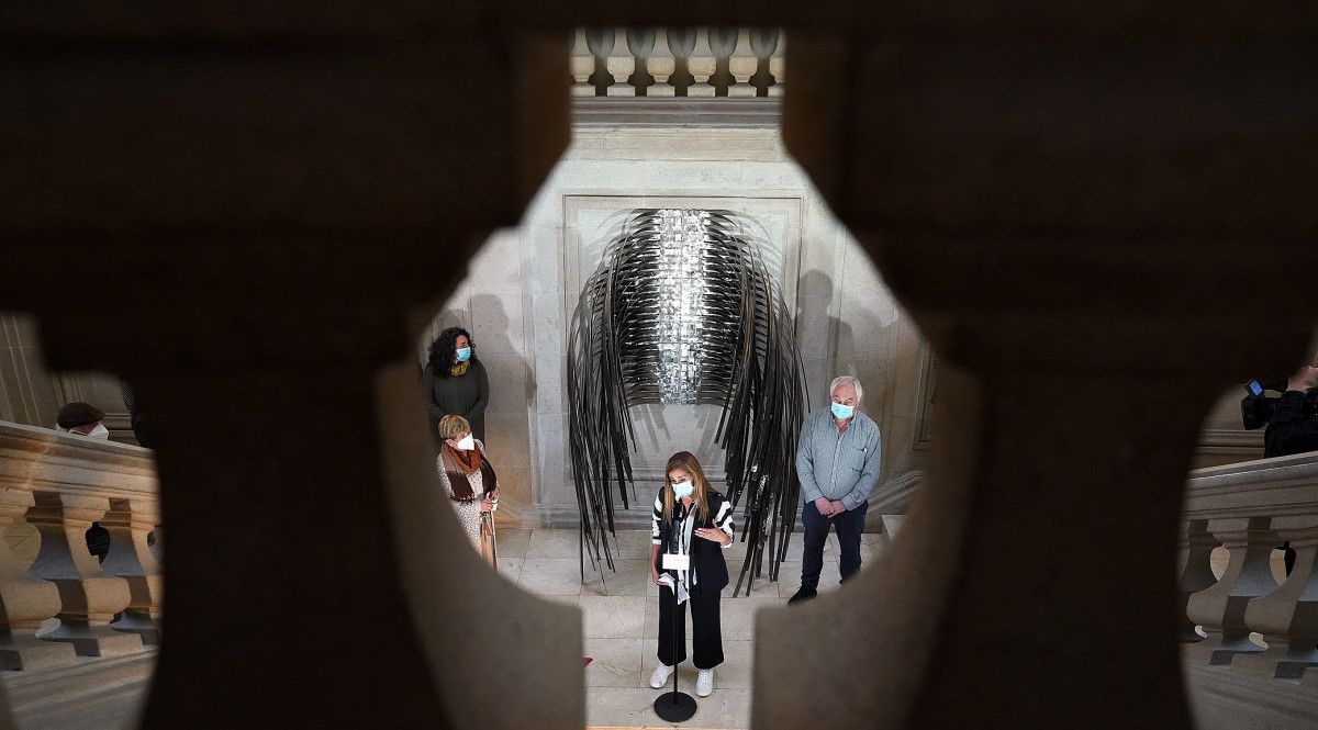 Inauguración de la escultura de Soledad Penalta en la Deputación