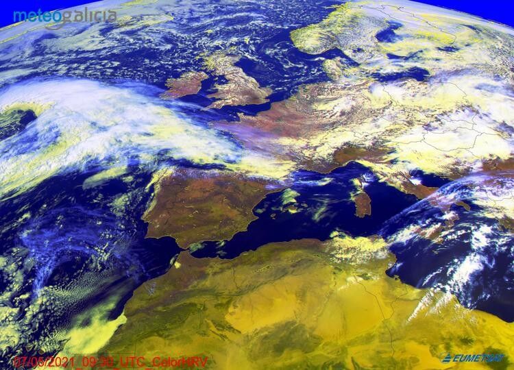 Entrada da borrasca nas imaxes do satélite de Meteogalicia este venres 7 de maio
