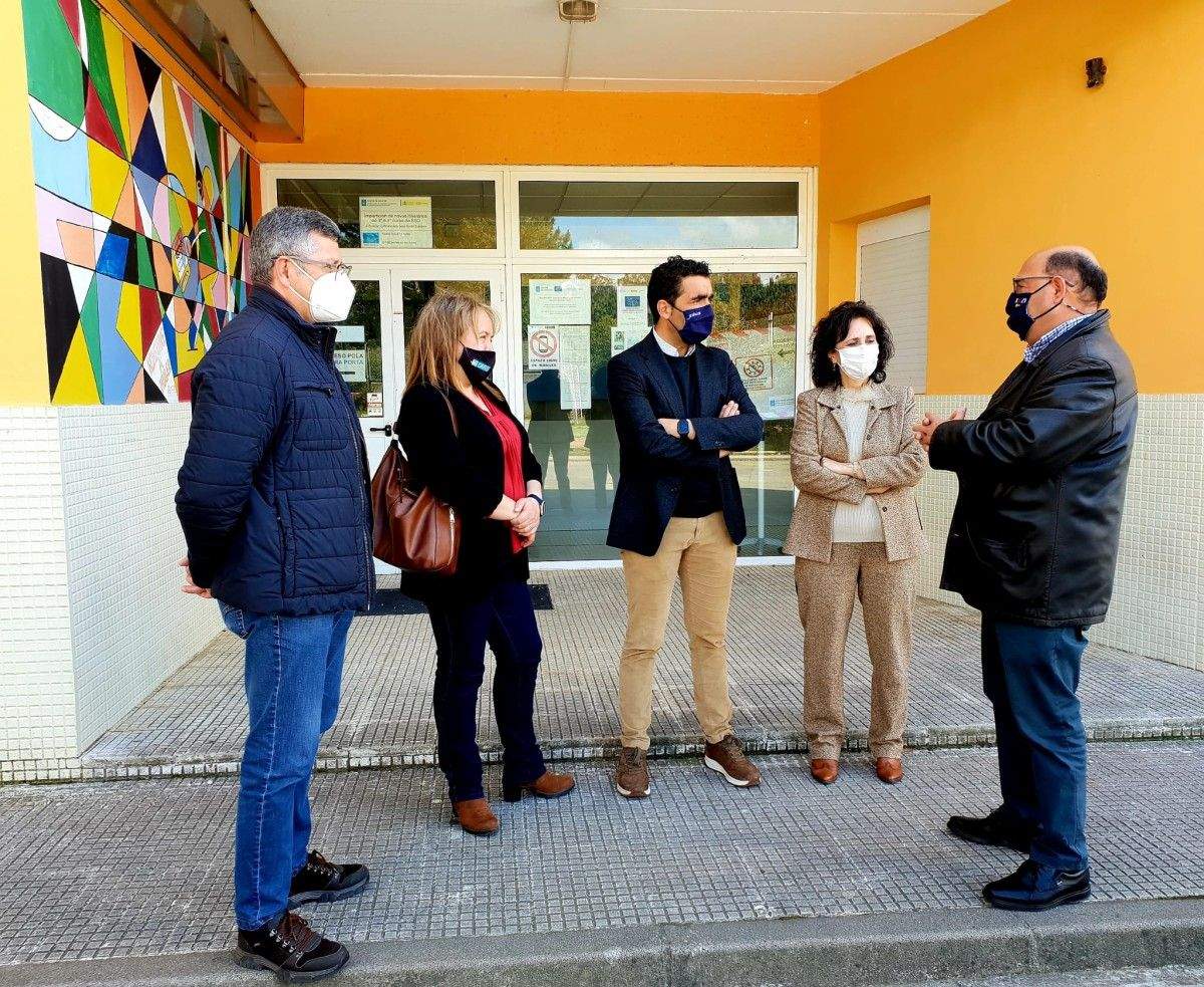 Visita al IES Plurilingüe As Bizocas, en el Concello de O Grove