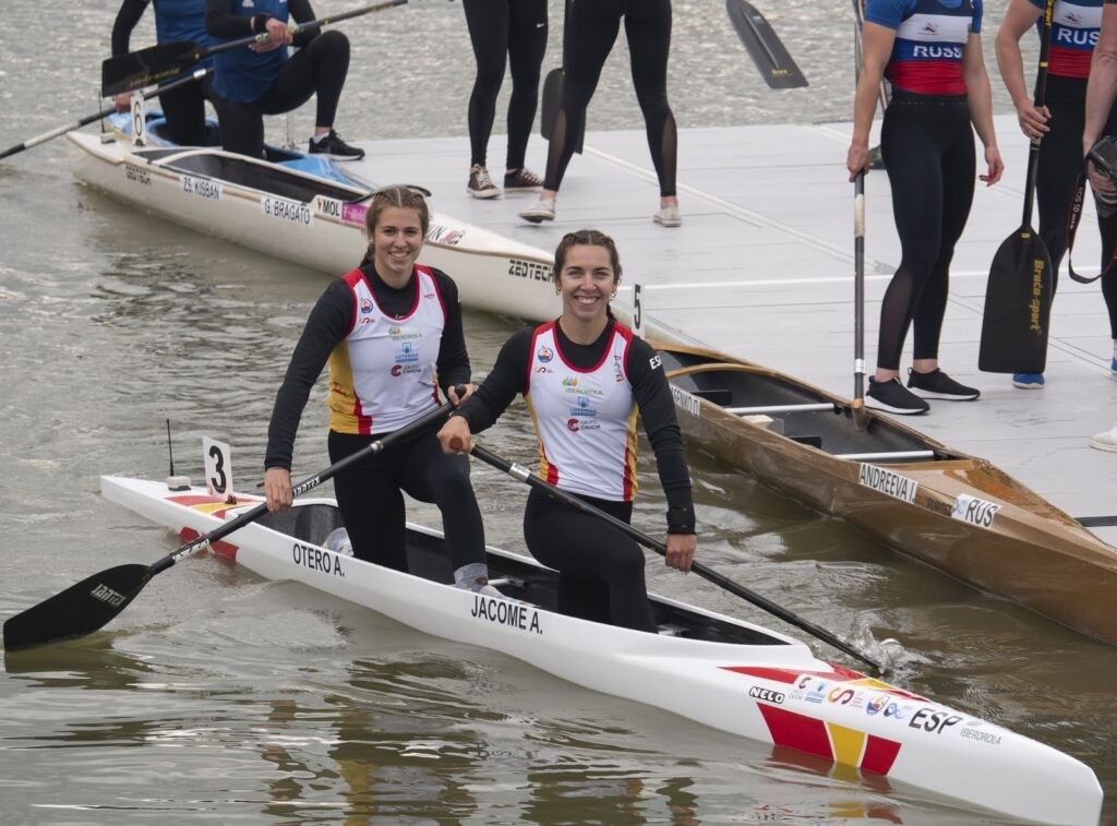 Antía Jácome y Antía Otero en la Copa del Mundo de Szeged 2021
