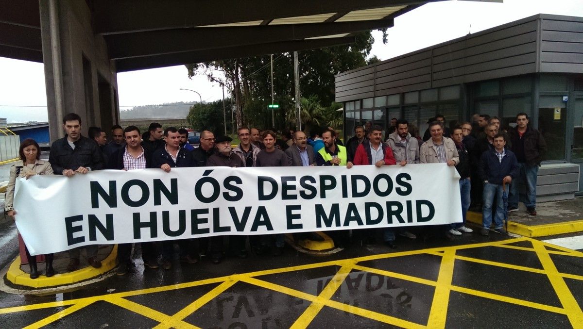 Concentración de traballadores de Ence Pontevedra