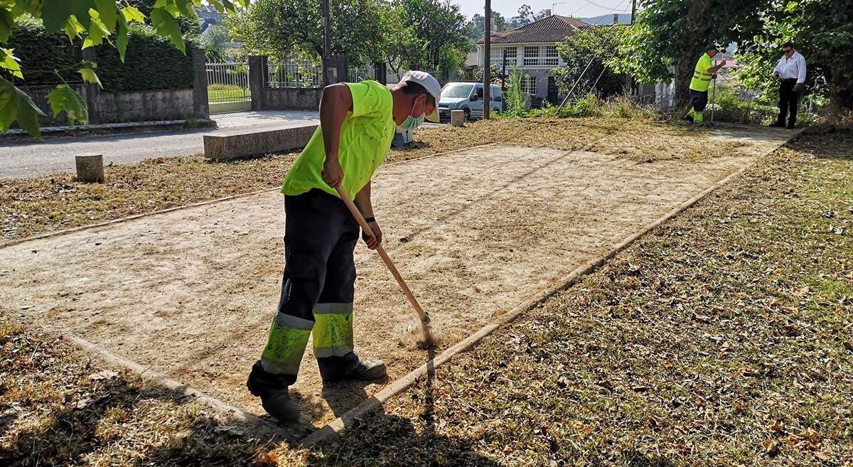Obras para habilitar un campo de petanca en Pontevedra