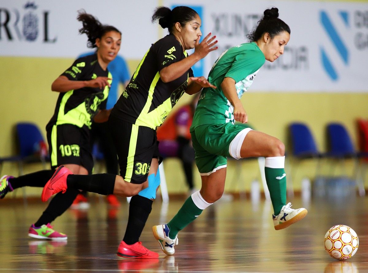 Partido entre Valdetires e Marín Futsal
