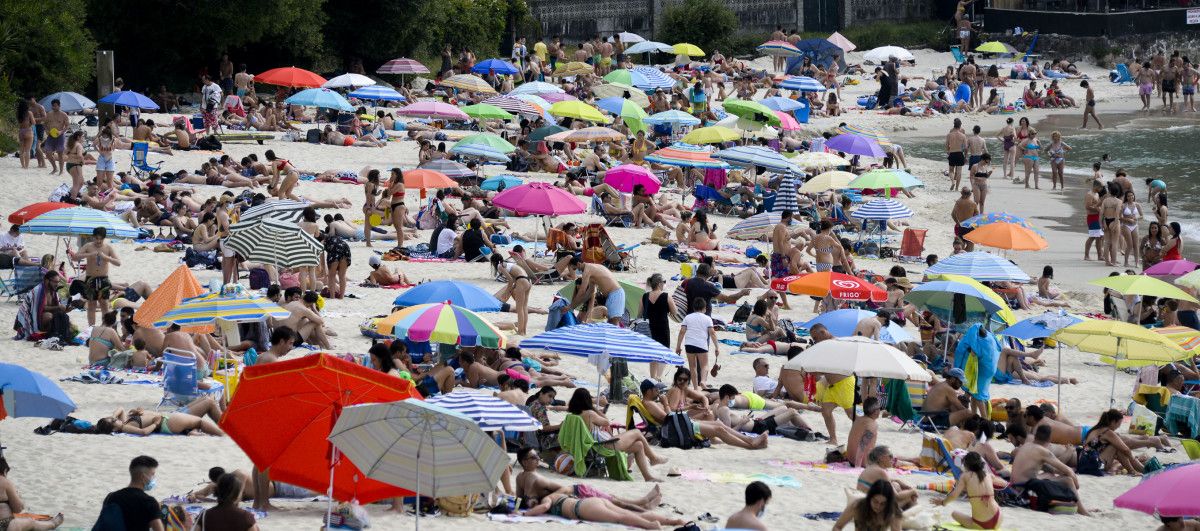 Bañistas en Marín 