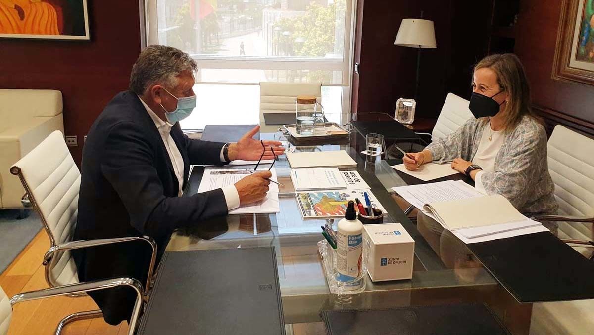 Xuntanza entre Telmo Martín e Ethel Vázquez