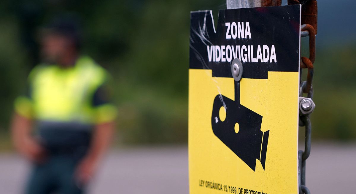 Zona vixiada por cámara seguridade