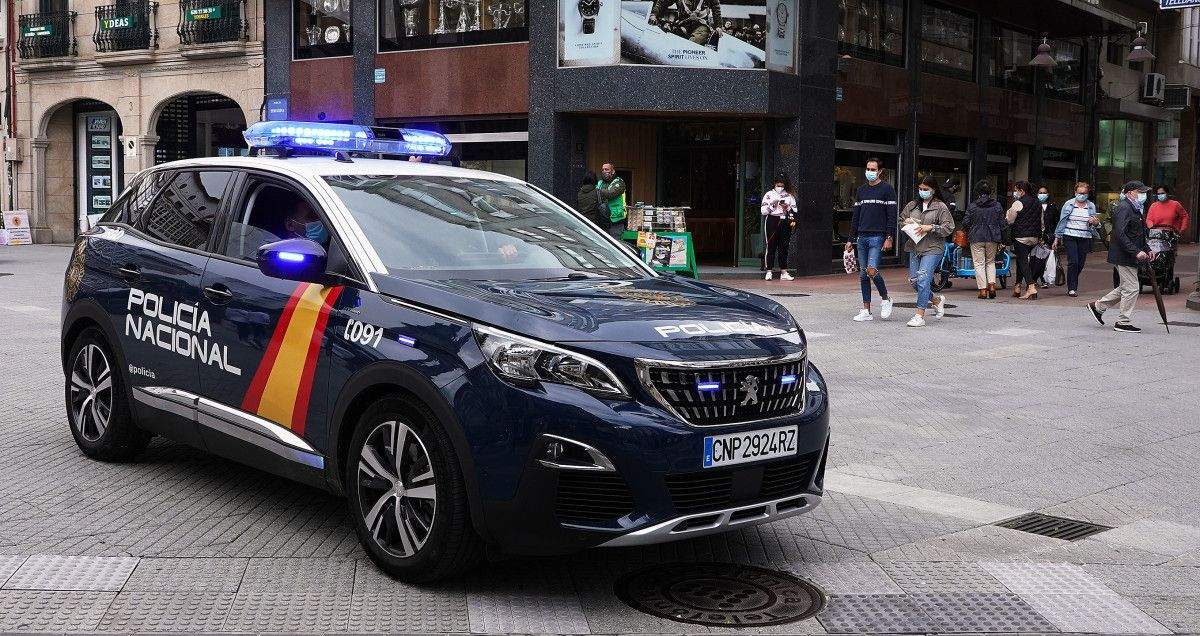 Coche patrulla da Policía Nacional